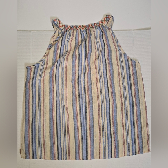 L Love Tank - Picture 3 of 3